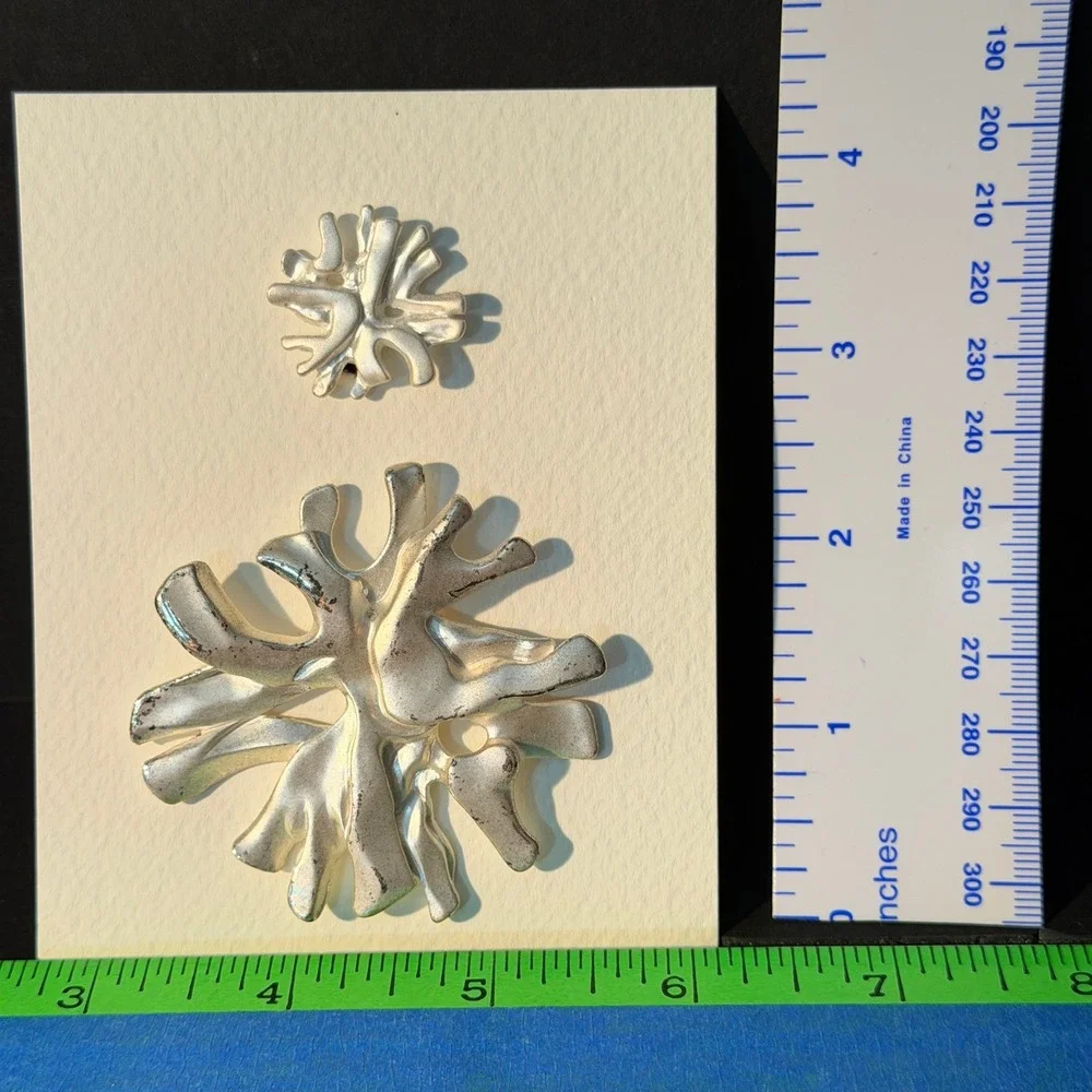 Linda Dano Silver Tone Abstract Coral Brooch and Single Clip Earring Set RN82079